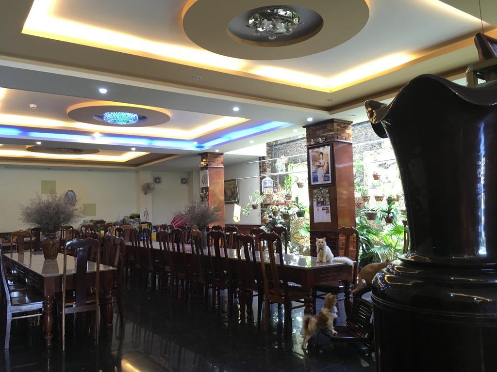 Manh Hung Hotel Buon Ma Thuot Exterior photo